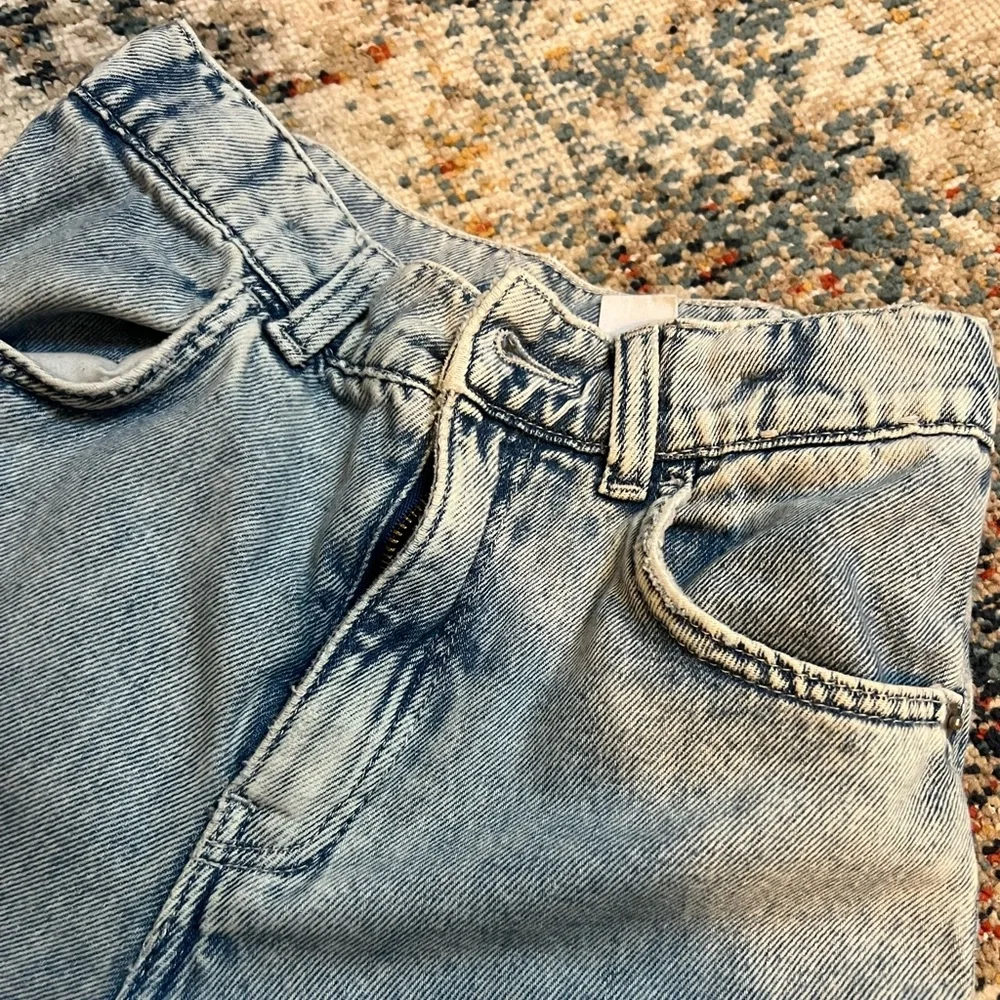 Girls H&M ripped jogger jeans - Picture 4 of 9